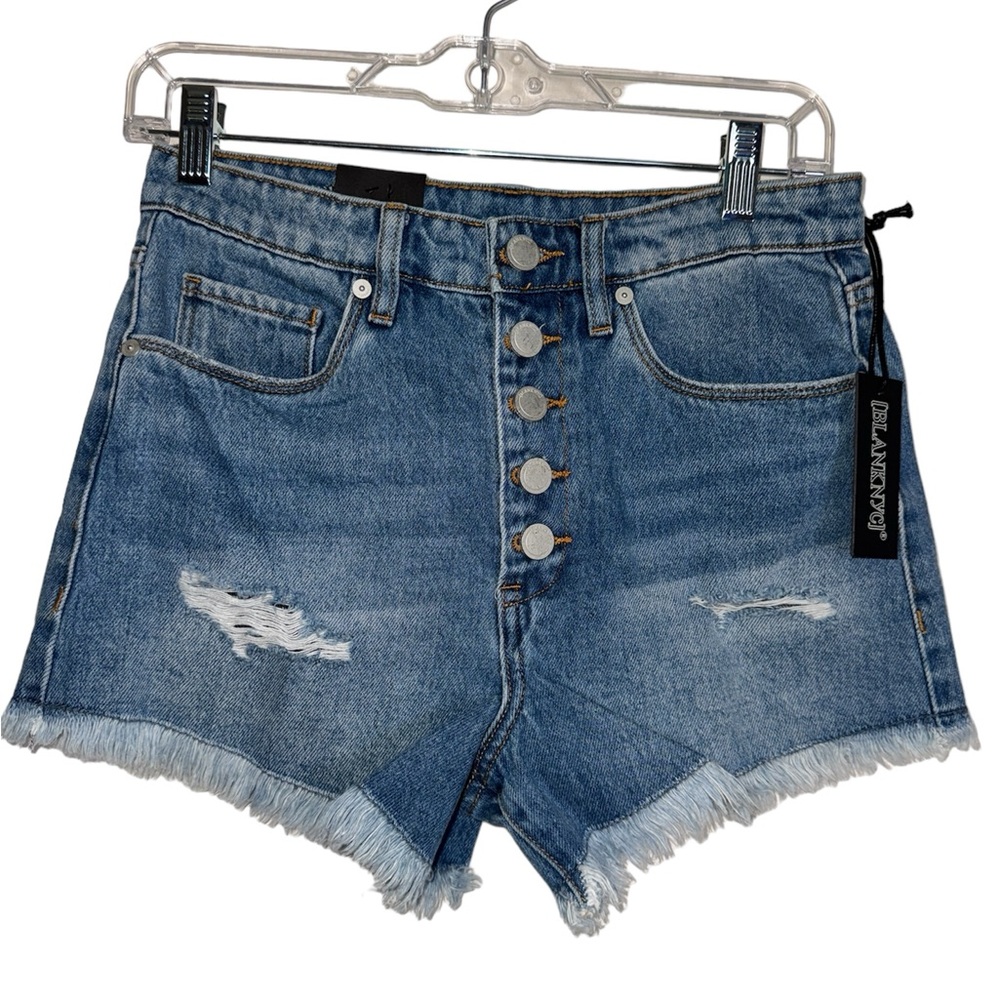 💙 NWT! Blank NYC Button Fly Distressed Shorts